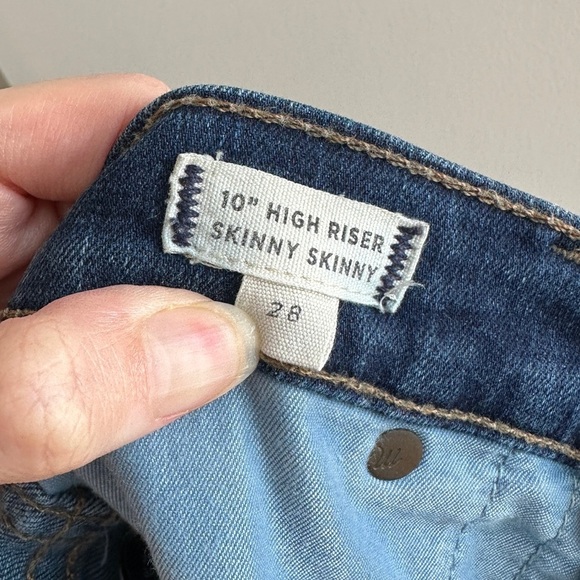 Madewell 10” High Riser Skinny Skinny Dark Wash Jeans, Size 28 - Picture 9 of 16